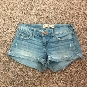 size 3 hollister jean shorts